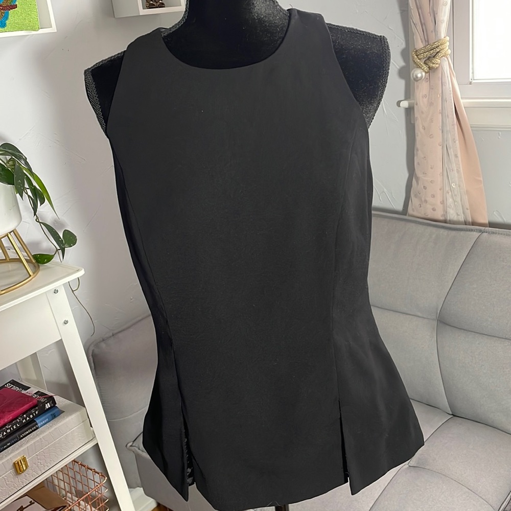Crossed straps backless blouse